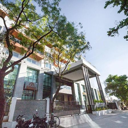 Palette Resorts - Hotel Sanhok Bangalore Ngoại thất bức ảnh