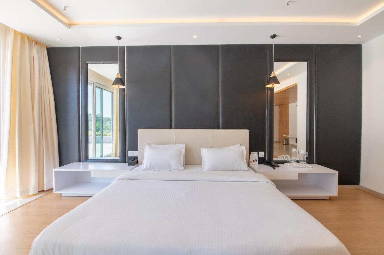 Palette Resorts - Hotel Sanhok Bangalore Ngoại thất bức ảnh